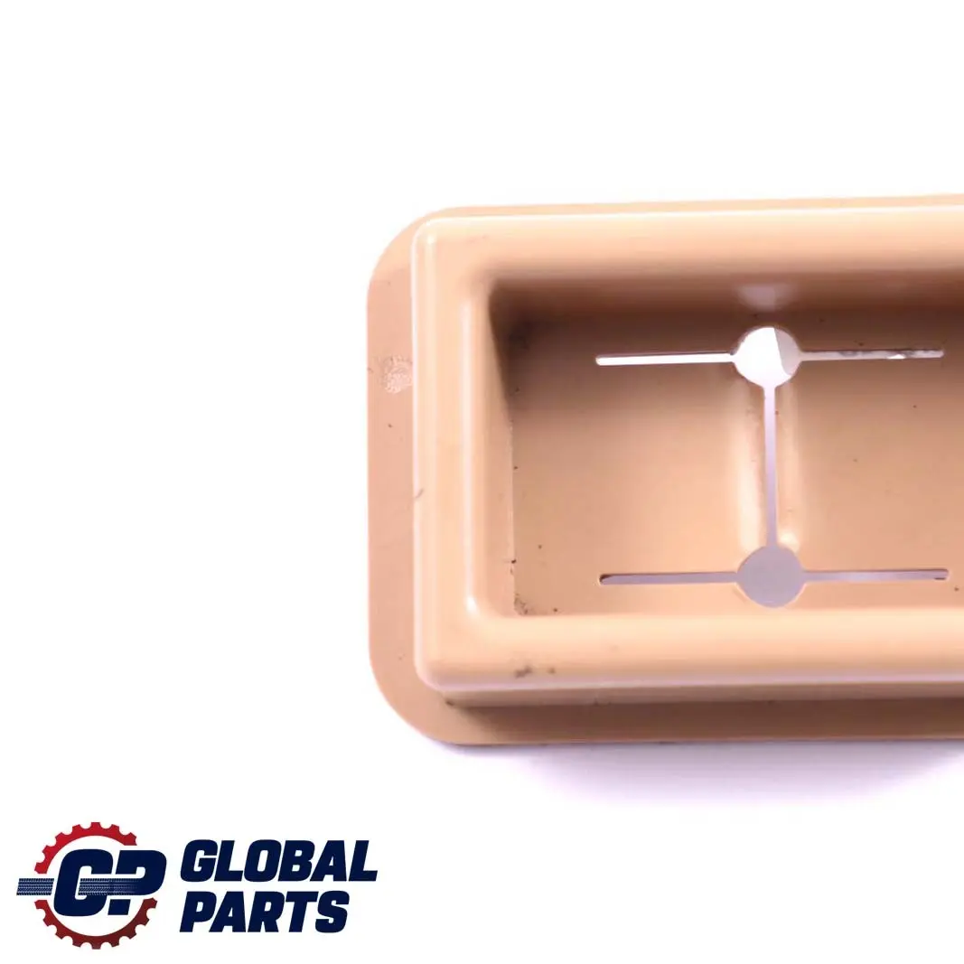 Tapa Sujecion Lazo Delantero Piso Maletero Beige para BMW E70 con número de pieza 6963872 BMW E70 Tapa Sujecion Lazo Delantero Piso Maletero Beige - SKU 6972986 - Número de pieza 6963872