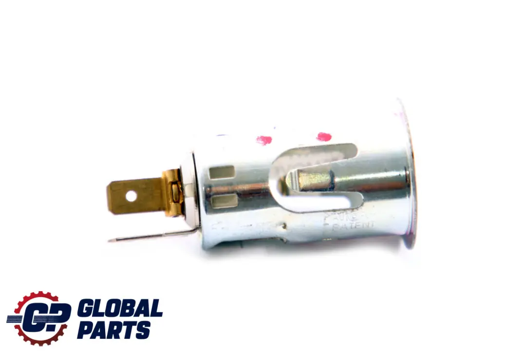 Prise d'allume-cigare pour BMW 1 2 3 4 5 6 7 X3 X4 X5 Serie F10 F20 E65 E87 à propos du numéro de pièce 61346973035 BMW 1 2 3 4 5 6 7 X3 X4 X5 Serie F10 F20 E65 E87 Prise d'allume-cigare - SKU 6973035-1 - Numéro de pièce 61346973035