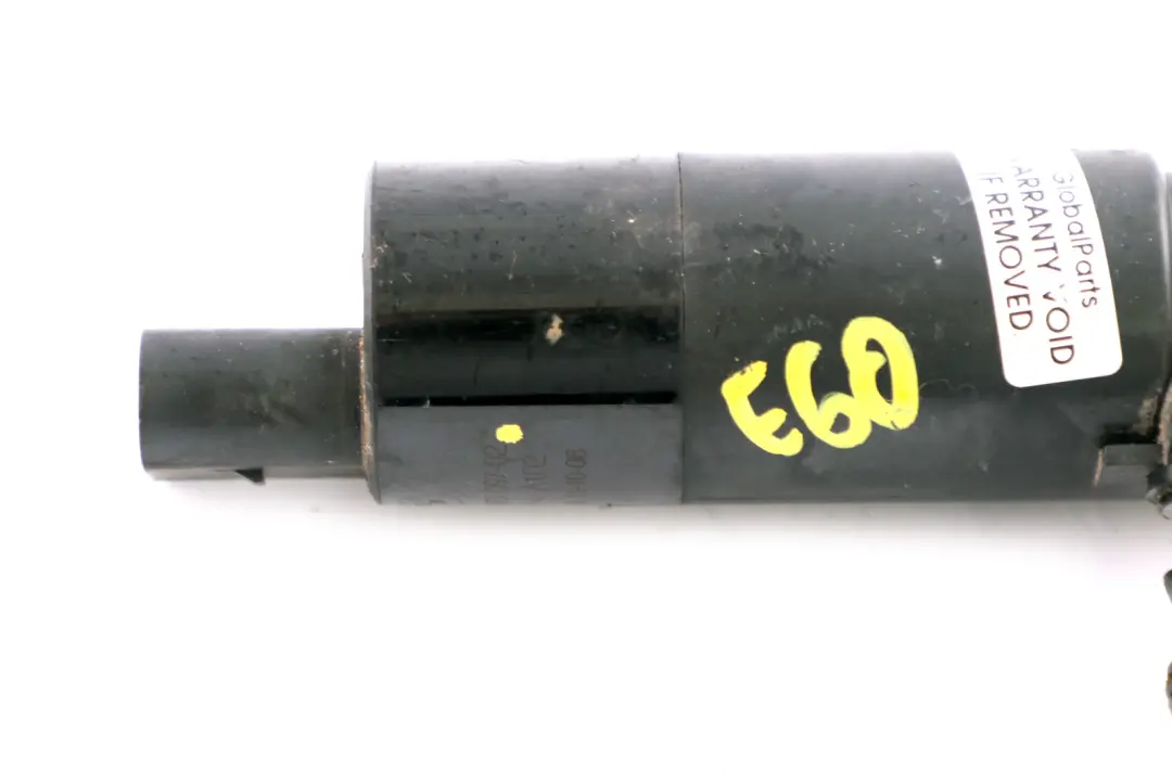 Pompa Lavaggio Fari per BMW E60 E61 E63 E64 E65 LCI con numero di parte 67126973097 BMW E60 E61 E63 E64 E65 LCI Pompa Lavaggio Fari - SKU 6973097 - Numero di parte 67126973097