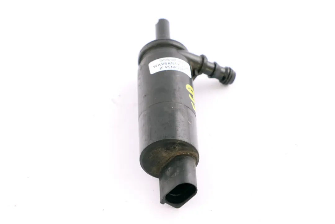 Pompka Spryskiwaczy Reflektorów Xenon do BMW E60 E65 o numerze 67126973097 BMW E60 E65 Pompka Spryskiwaczy Reflektorów Xenon - SKU 6973097 - Numer Części 67126973097