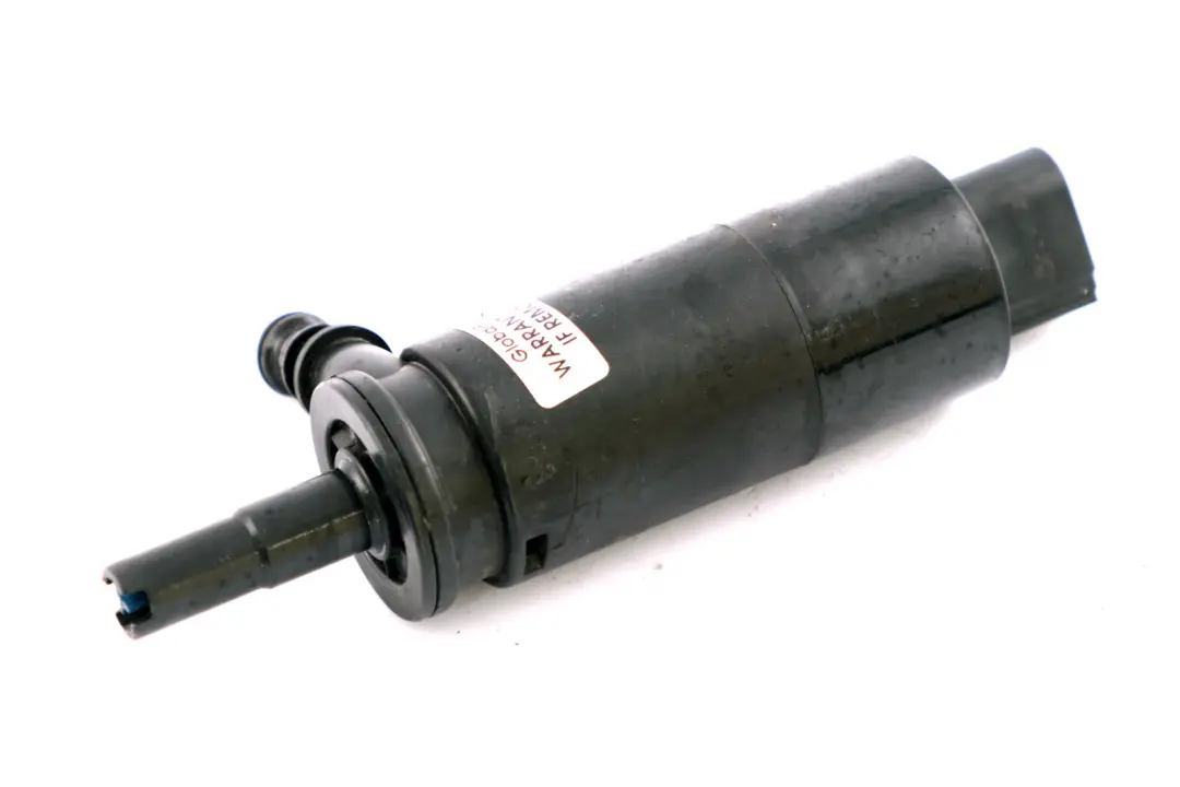 Pompka Spryskiwaczy Reflektorów Xenon do BMW E60 E65 o numerze 67126973097 BMW E60 E65 Pompka Spryskiwaczy Reflektorów Xenon - SKU 6973097 - Numer Części 67126973097