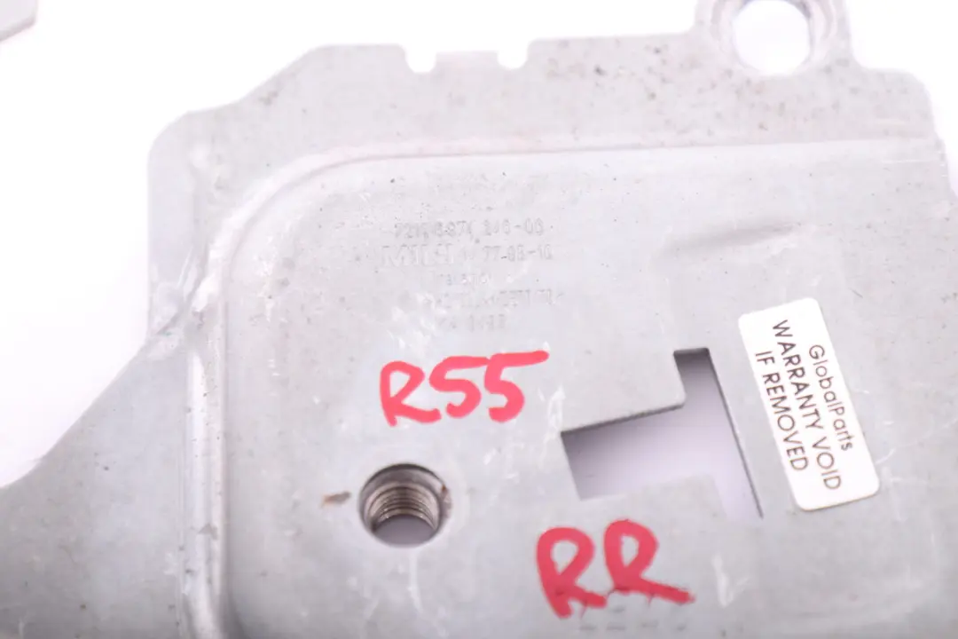 R55N LCI Staffa Fissaggio Cintura Sicurezza Posteriore Destra per Mini Clubman R55 con numero di parte 6974246 Mini Clubman R55 R55N LCI Staffa Fissaggio Cintura Sicurezza Posteriore Destra - SKU 6974246 - Numero di parte 6974246