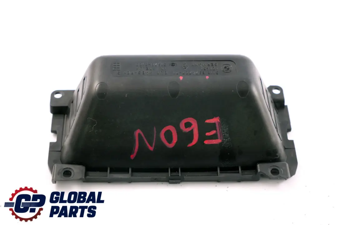 Wkład Popielniczki Schowek do BMW E60 E61 o numerze 6974707 BMW E60 E61 Wkład Popielniczki Schowek - SKU 6974707 - Numer Części 6974707