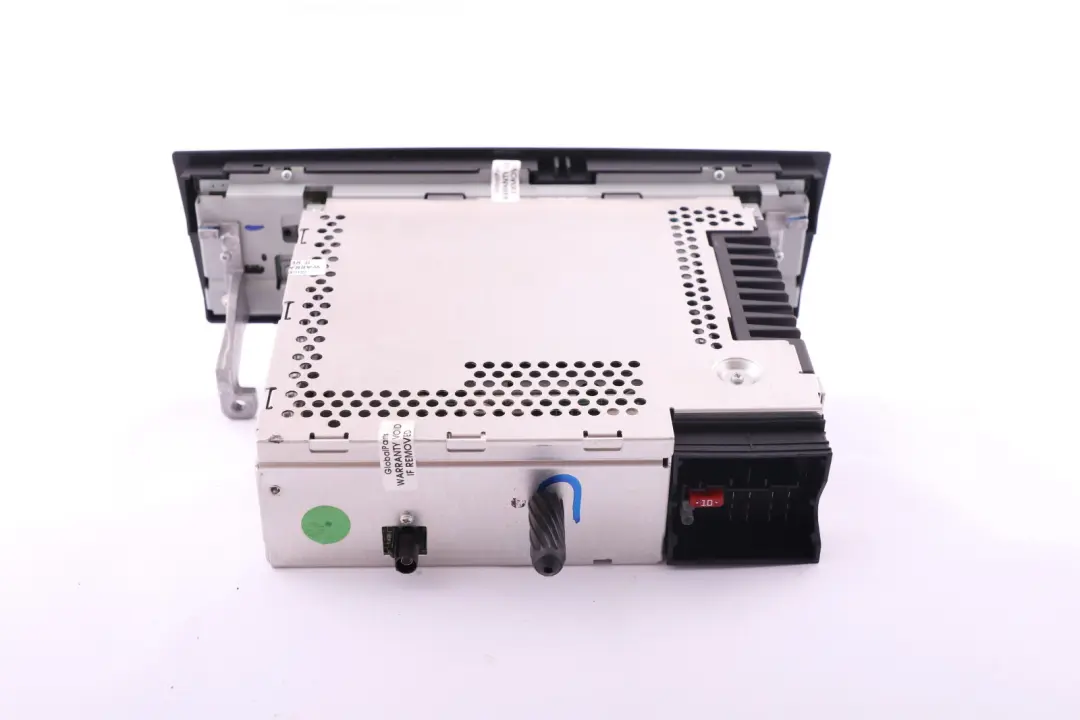 Radio Professionale CD per BMW E90 con numero di parte 6975013 BMW E90 Radio Professionale CD - SKU 6975013 - Numero di parte 6975013