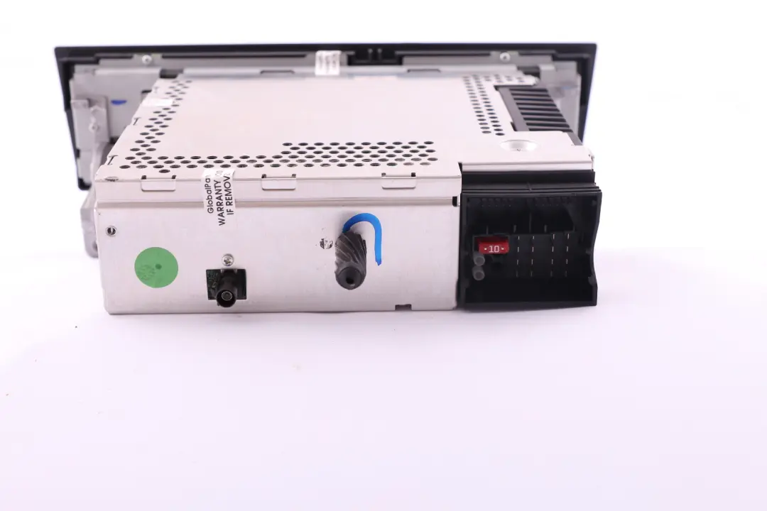 Radio CD Player Professional to BMW E90 with Part number 6975013 BMW E90 Radio CD Player Professional - SKU 6975013 - Part number 6975013