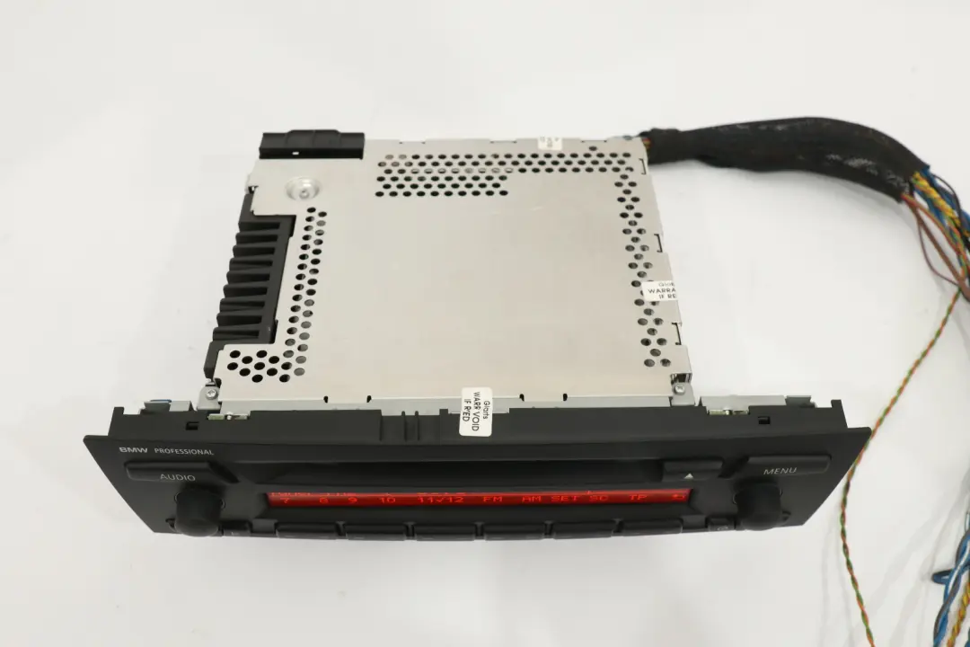 Radio Professional CD pour BMW E90 à propos du numéro de pièce 6975013 BMW E90 Radio Professional CD - SKU 6975013 - Numéro de pièce 6975013