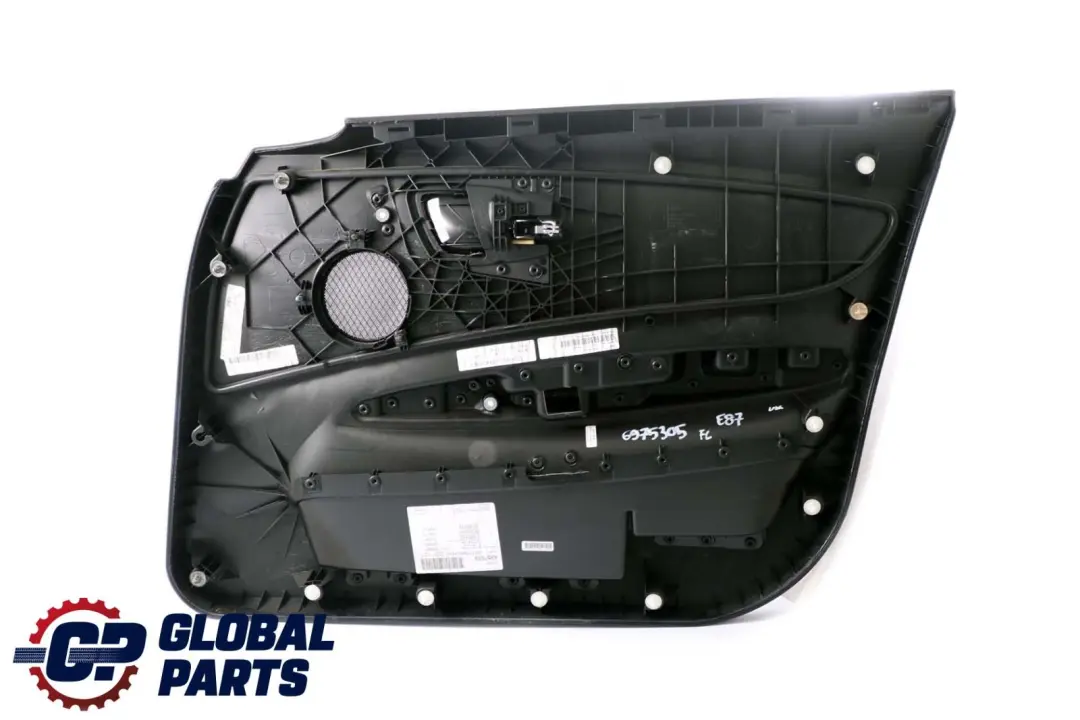 Tapicerka Panel Boczek Drzwi Lewy Przód Antracyt do BMW E87 LCI o numerze 6975305 BMW E87 LCI Tapicerka Panel Boczek Drzwi Lewy Przód Antracyt - SKU 6975305 - Numer Części 6975305