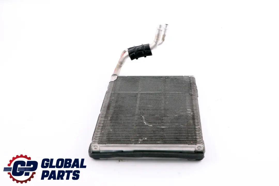 A/C Klimaanlage Verdampfer für BMW F20 F21 F30 F31 LCI mit Teilenummer 6975554 BMW F20 F21 F30 F31 LCI A/C Klimaanlage Verdampfer - SKU 6975554 - Teilenummer 6975554