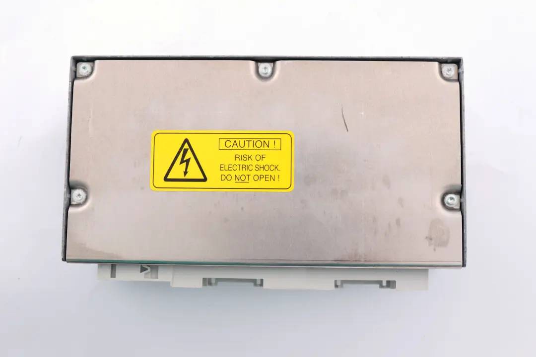 Module De Commande De Capteur D'Air Passerelle ECU pour BMW E64 à propos du numéro de pièce 6975688 BMW E64 Module De Commande De Capteur D'Air Passerelle ECU - SKU 6975688 - Numéro de pièce 6975688