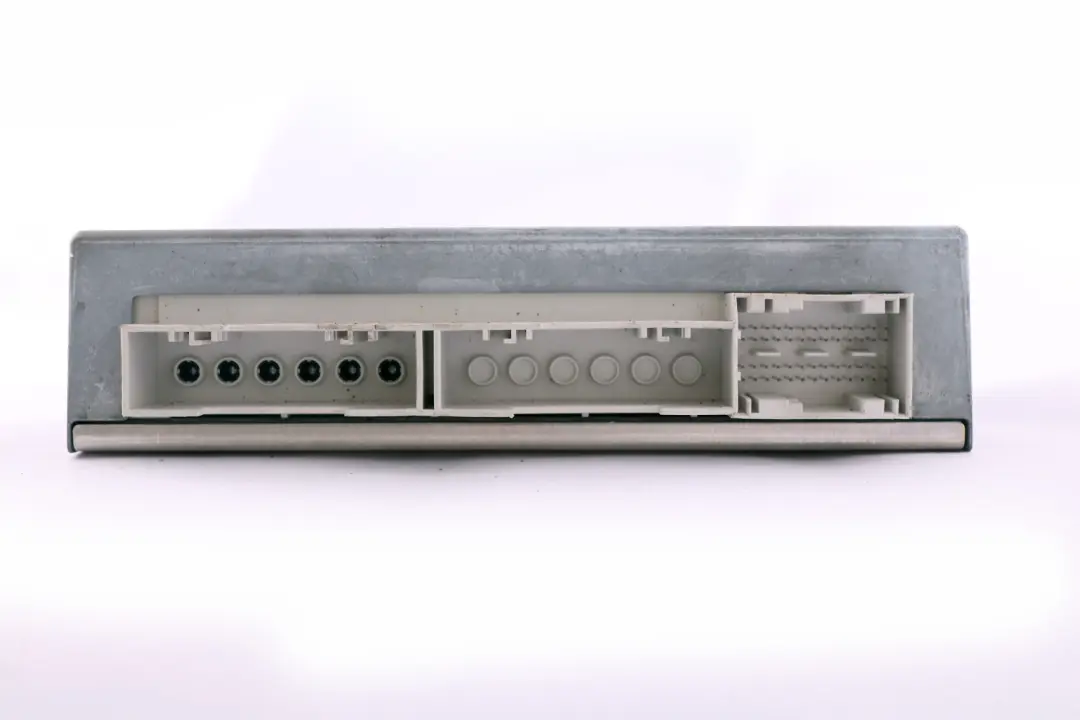 Modulo Porta D'Ingresso Sensore Modulo Aria Controllo ECU per BMW E64 con numero di parte 6975688 BMW E64 Modulo Porta D'Ingresso Sensore Modulo Aria Controllo ECU - SKU 6975688 - Numero di parte 6975688