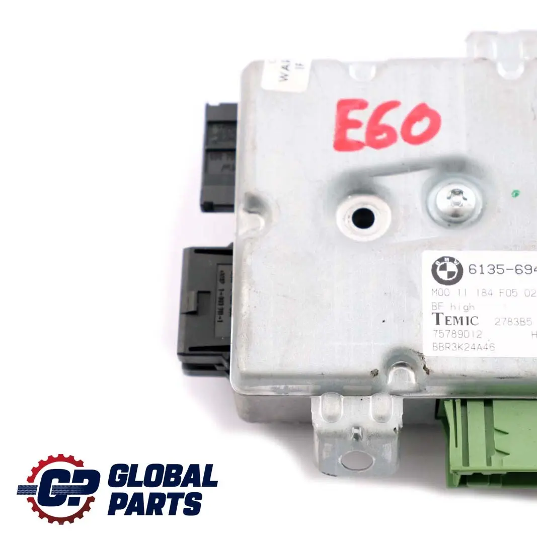 Modulo de Control del Airbag de Puerta del Lado del Pasajero para BMW E60 E61 con número de pieza 6976154 BMW E60 E61 Modulo de Control del Airbag de Puerta del Lado del Pasajero - SKU 6976154 - Número de pieza 6976154