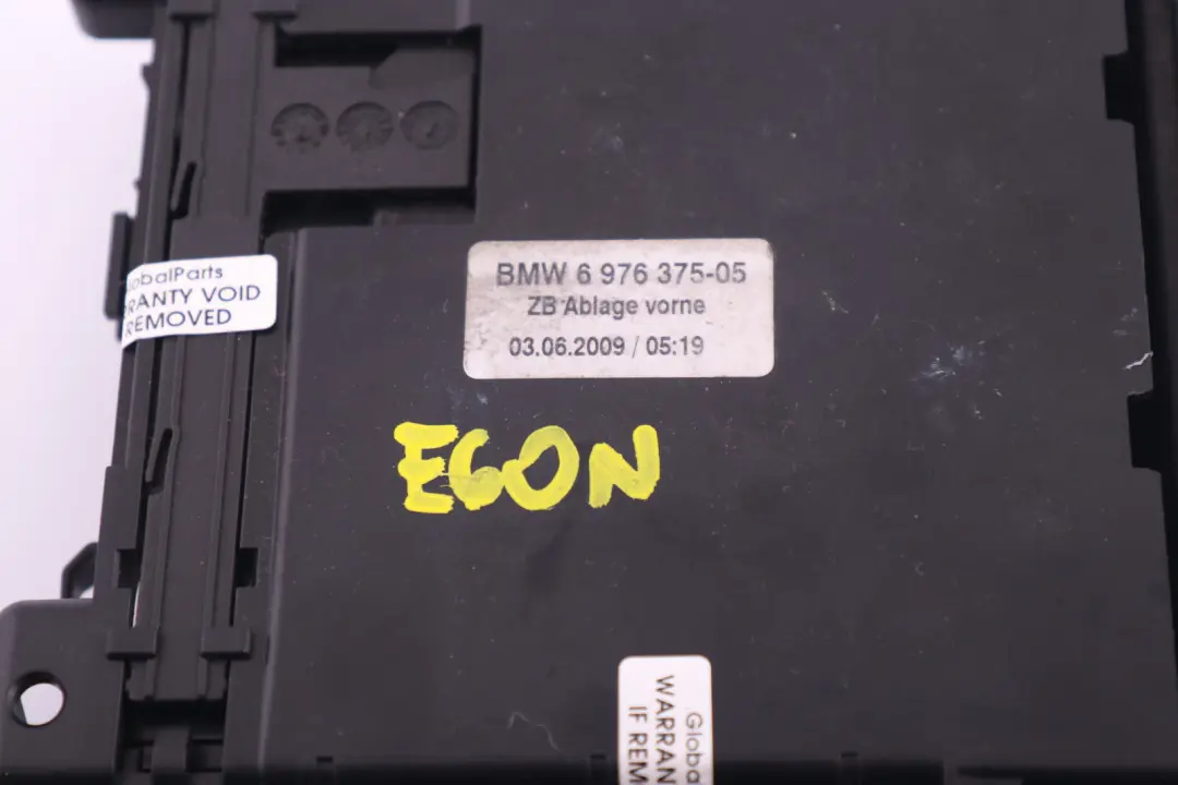Mittelkonsole Vorne Einsatz Ablagefach für BMW E60 E61 LCI mit Teilenummer 6976375 BMW E60 E61 LCI Mittelkonsole Vorne Einsatz Ablagefach - SKU 6976375 - Teilenummer 6976375