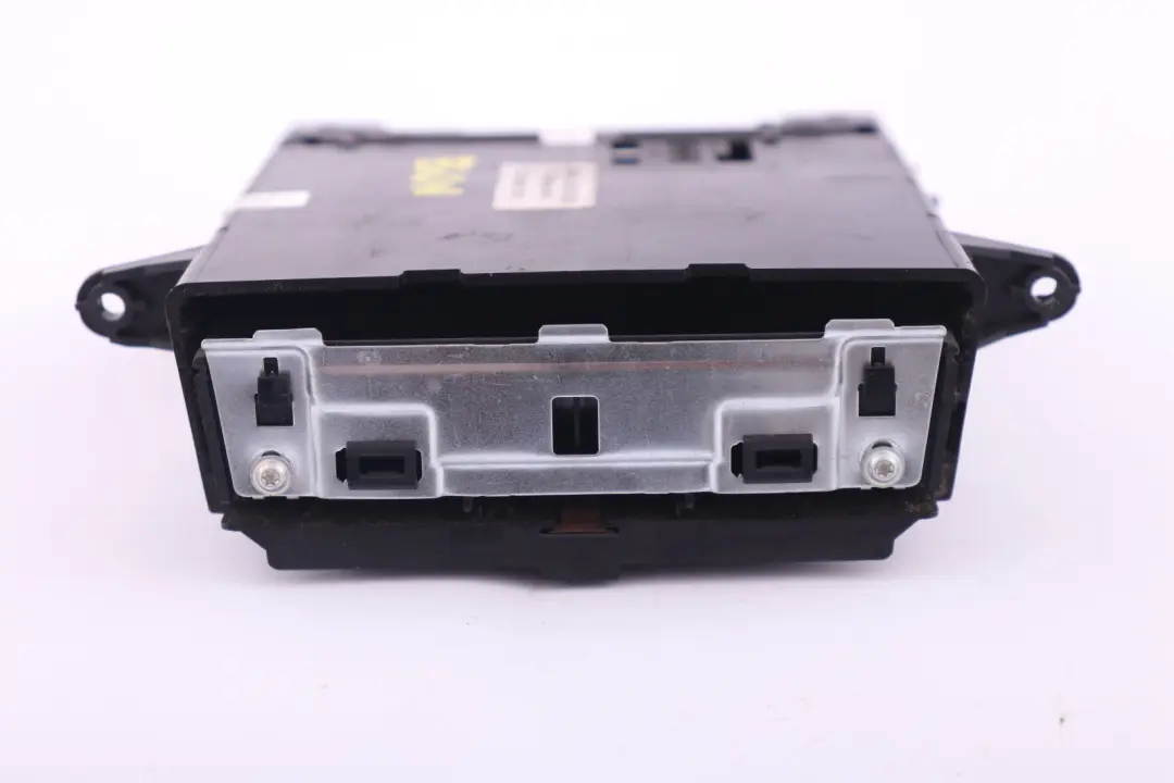 Consola central Bandeja frontal para BMW E60 E61 LCI con número de pieza 6976375 BMW E60 E61 LCI Consola central Bandeja frontal - SKU 6976375 - Número de pieza 6976375