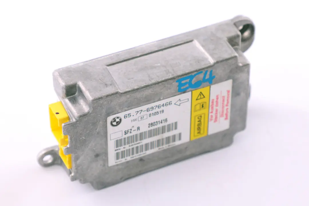 ECU Sensor Steuergerät Fahrzeugzentrum für BMW E64 mit Teilenummer 6976466 BMW E64 ECU Sensor Steuergerät Fahrzeugzentrum - SKU 6976466 - Teilenummer 6976466