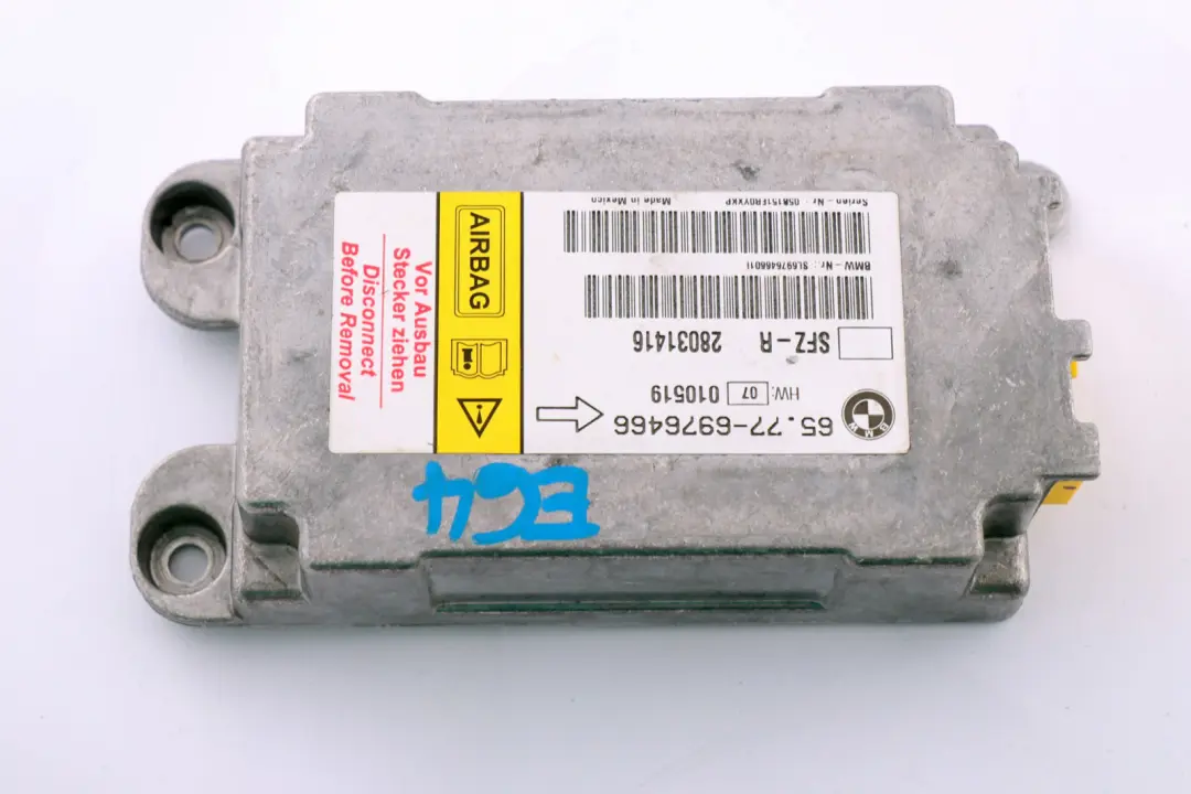 Module ECU Control Unit Centre Vehicle Sensor to BMW E64 Air with Part number 6976466 BMW E64 Air Module ECU Control Unit Centre Vehicle Sensor - SKU 6976466 - Part number 6976466