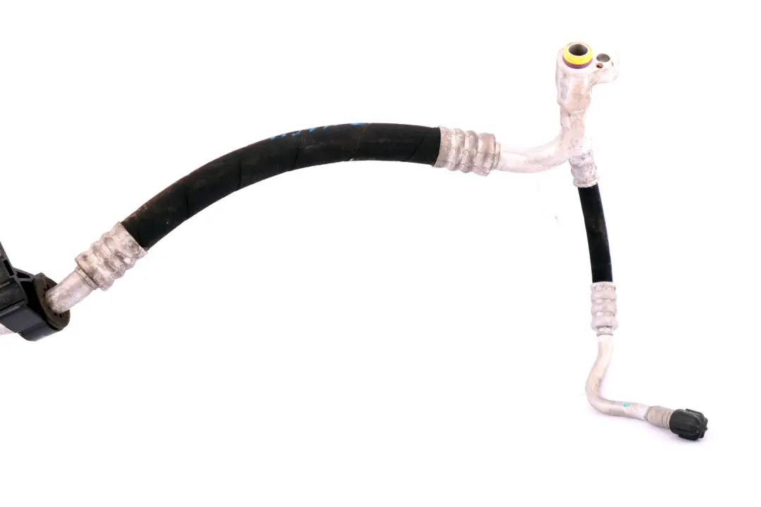 M57N2 Tubo de Aspiracion del Compresor del Evaporador para BMW E90 E91 335d con número de pieza 6976791 BMW E90 E91 335d M57N2 Tubo de Aspiracion del Compresor del Evaporador - SKU 6976791 - Número de pieza 6976791