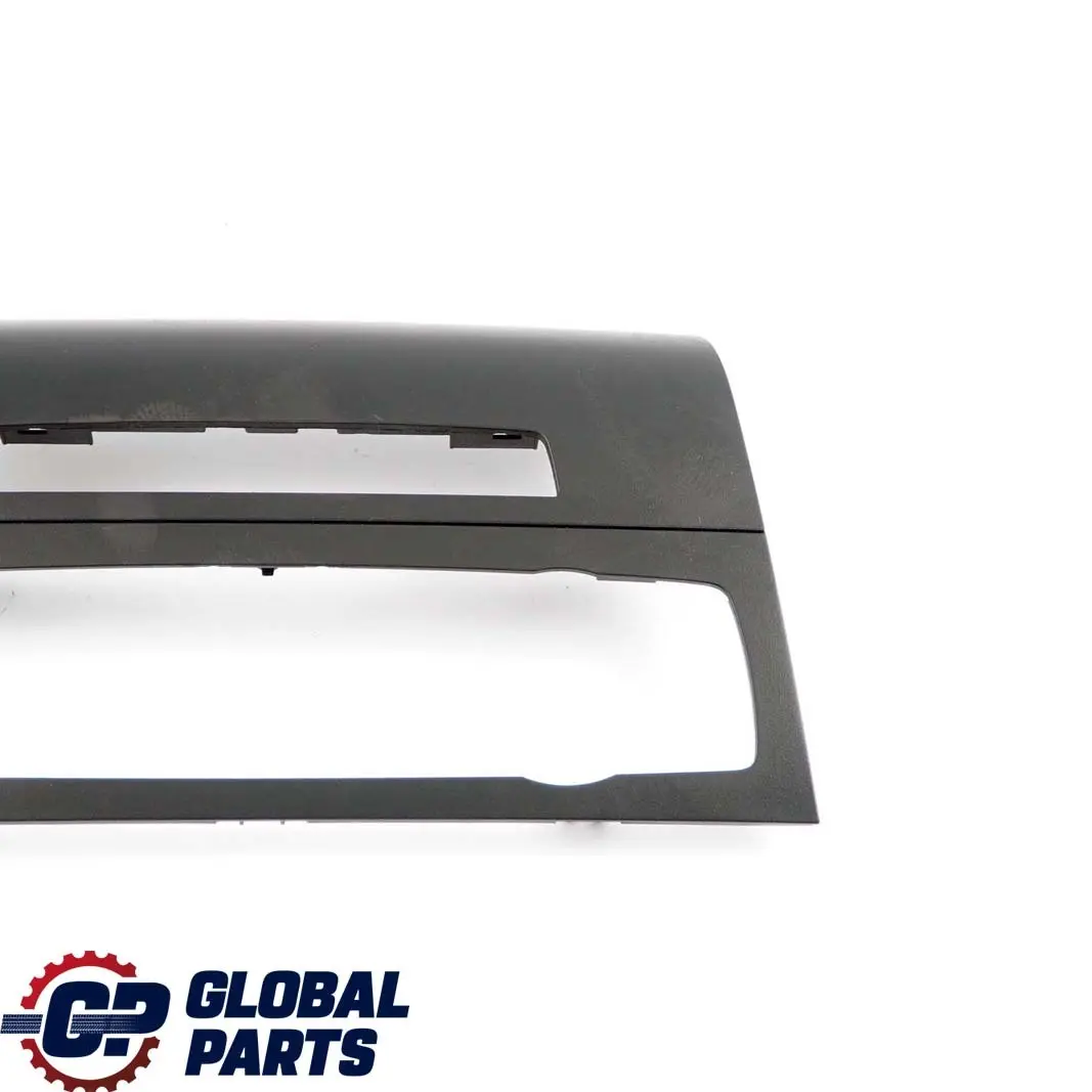 Osłona Panelu Centralnego Sterowania Klimatyzacją do BMW E81 E87N LCI o numerze 6976842 BMW E81 E87N LCI Osłona Panelu Centralnego Sterowania Klimatyzacją - SKU 6976842-1 - Numer Części 6976842