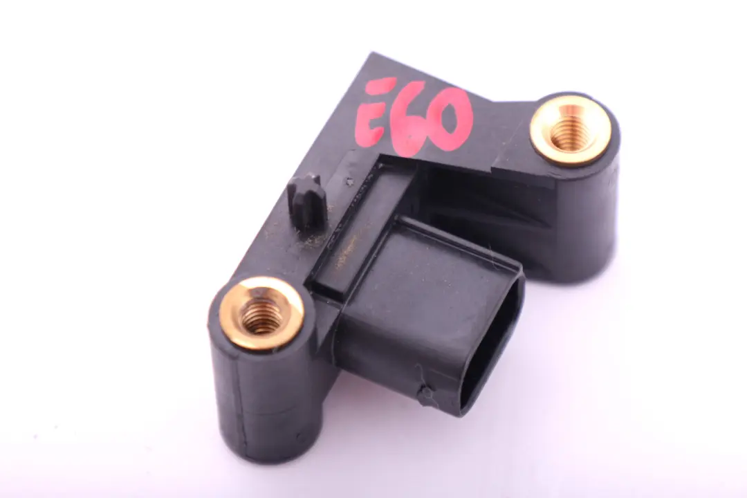 Sensor B-pilar Airbag 6577 para BMW E60 E61 E63 R55 R56 con número de pieza 6977398 BMW E60 E61 E63 R55 R56 Sensor B-pilar Airbag 6577 - SKU 6977398 - Número de pieza 6977398