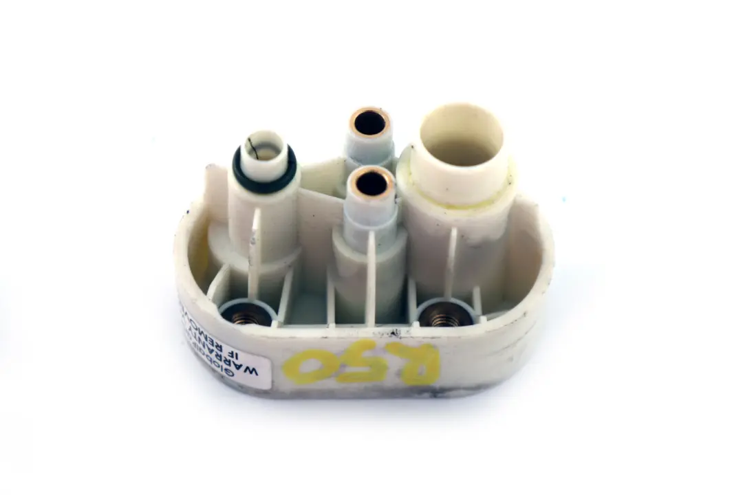 Evaporator Expansion Valve Adapter to Mini Cooper One 1 R50 R52 R53 with Part number 6977581 Mini Cooper One 1 R50 R52 R53 Evaporator Expansion Valve Adapter - SKU 6977581-1 - Part number 6977581