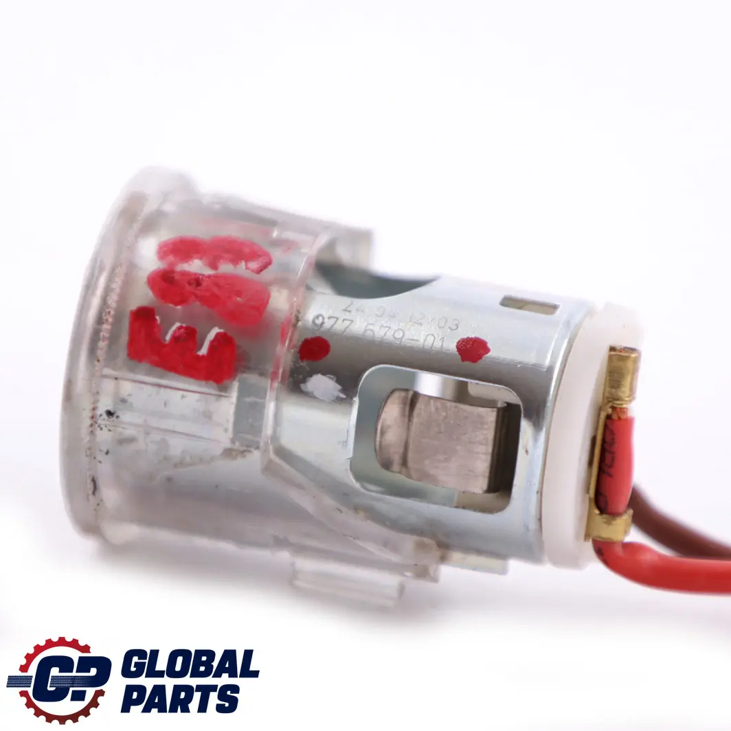 Prise allume-cigare pour BMW X5 X6 3 4 E70 F15 F16 F30 F31 F32 à propos du numéro de pièce 6977679 BMW X5 X6 3 4 E70 F15 F16 F30 F31 F32 Prise allume-cigare - SKU 6977679 - Numéro de pièce 6977679