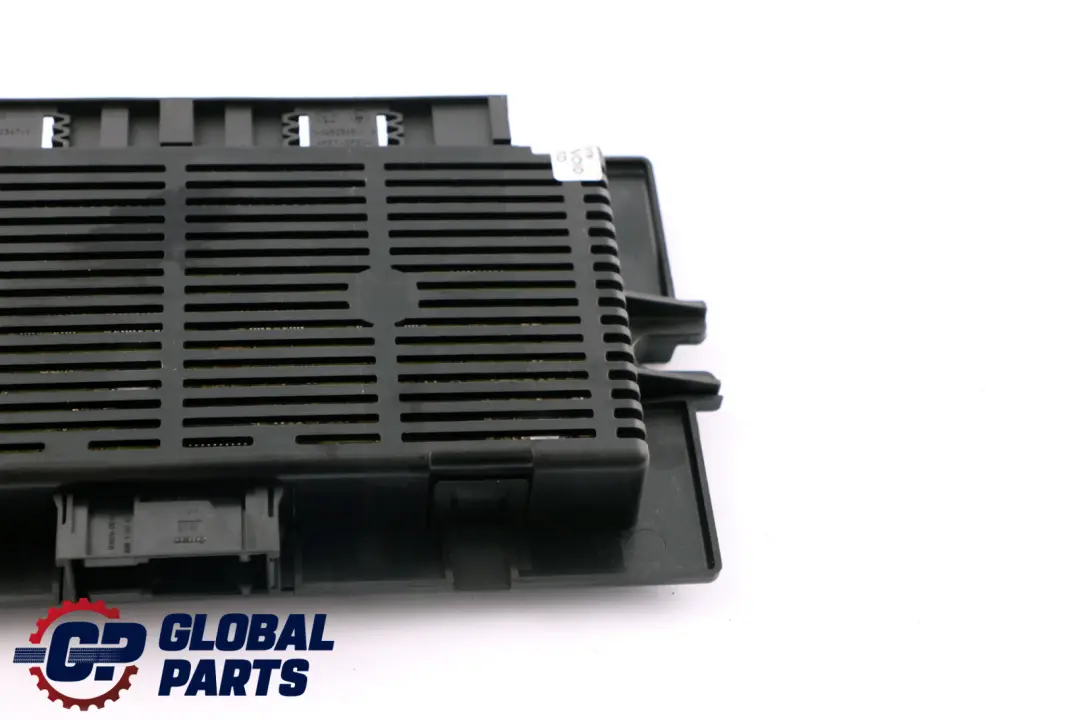 Fußraum Licht Modul ECU Steuergerät LOW PL2 FRMFA für BMW er 1 E87 mit Teilenummer 61356977722 BMW er 1 E87 Fußraum Licht Modul ECU Steuergerät LOW PL2 FRMFA - SKU 6977722 - Teilenummer 61356977722