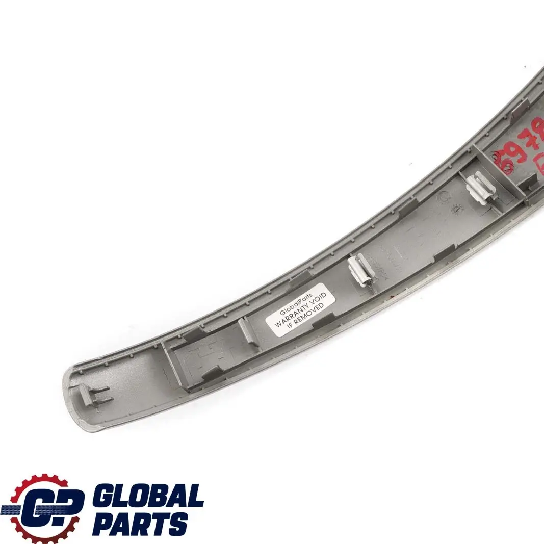 Apertura Maniglia Porta Interna SX Cashmere Argento per BMW E81 E82 E87 LCI con numero di parte 6978139 BMW E81 E82 E87 LCI Apertura Maniglia Porta Interna SX Cashmere Argento - SKU 6978139 - Numero di parte 6978139