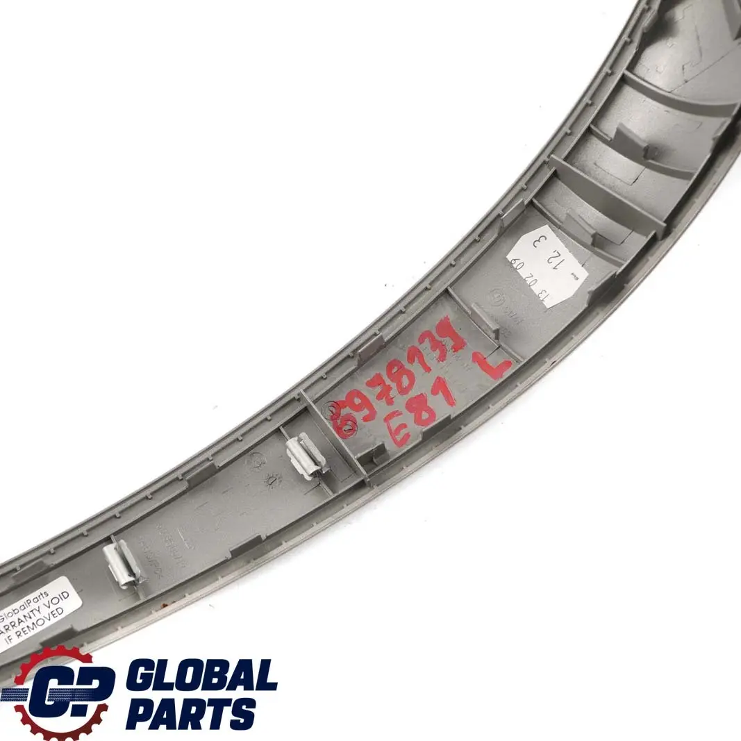 Couverture Poignee Interieure de Porte Gauche Cachemire pour BMW E81 E82 E87 LCI à propos du numéro de pièce 6978139 BMW E81 E82 E87 LCI Couverture Poignee Interieure de Porte Gauche Cachemire - SKU 6978139 - Numéro de pièce 6978139