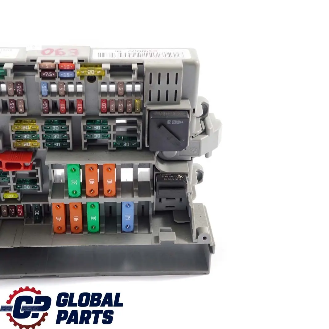 Caja De fusibles De distribucion delantera 6906622 para BMW E87 E90 E91 E92 con número de pieza 6978271 BMW E87 E90 E91 E92 Caja De fusibles De distribucion delantera 6906622 - SKU 6978271 - Número de pieza 6978271