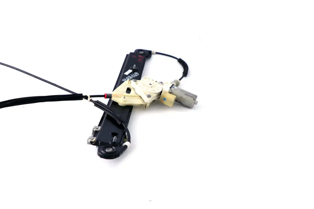 Lève-Vitre Électrique Avant Droit pour BMW E81 E82 E88 à propos du numéro de pièce 6978846 BMW E81 E82 E88 Lève-Vitre Électrique Avant Droit - SKU 6978846 - Numéro de pièce 6978846