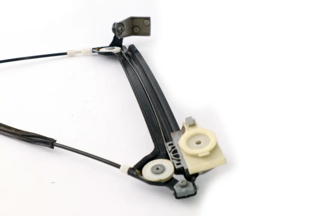 Podnośnik Szyby Prawy do BMW E81 E82 E88 o numerze 6978846 BMW E81 E82 E88 Podnośnik Szyby Prawy - SKU 6978846 - Numer Części 6978846