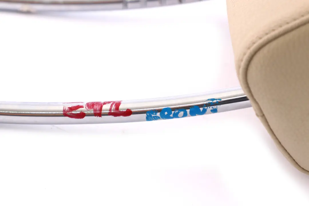 BMW 3 er E92 Vornsitz Links Rechts Kopfstütze Leder Creambeige Beige - SKU 6979286 - Teilenummer 6979286