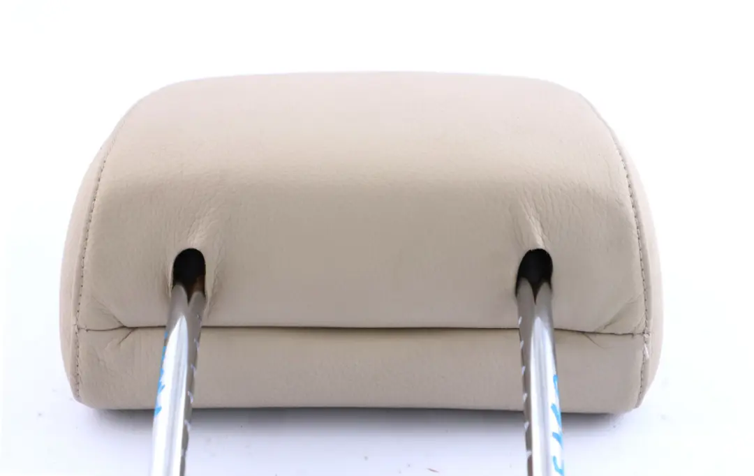 Sedile anteriore sinistro destro Creambeige Beige Poggiatesta in pelle per BMW E92 con numero di parte 6979286 BMW E92 Sedile anteriore sinistro destro Creambeige Beige Poggiatesta in pelle - SKU 6979286 - Numero di parte 6979286