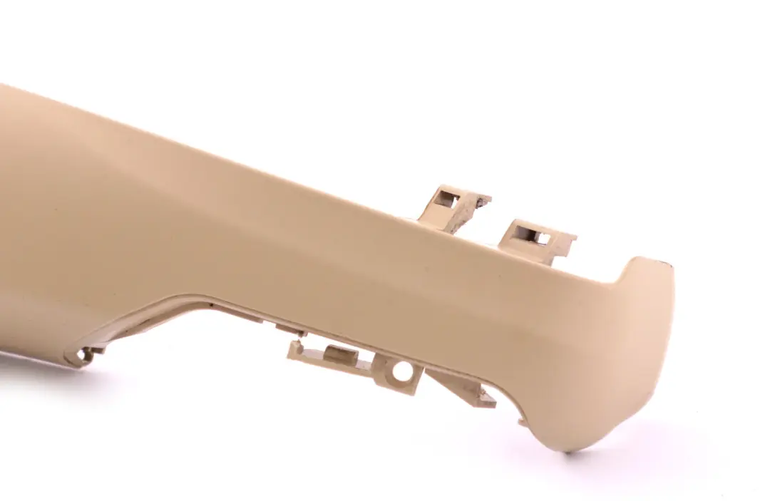 Rivestimento Sedile Esterno Conducente Destro Crema Beige 6979644 per BMW E92 E92N con numero di parte 6979342 BMW E92 E92N Rivestimento Sedile Esterno Conducente Destro Crema Beige 6979644 - SKU 6979342 - Numero di parte 6979342