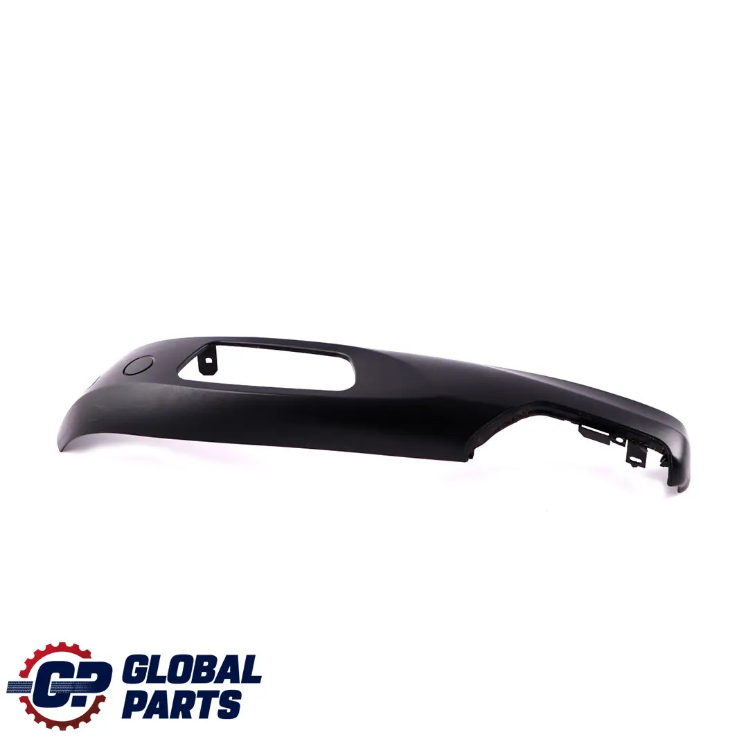 Rivestimento Sedile Esterno Conducente Destro 6979644 per BMW Serie E81 E87 E90 E92 con numero di parte 6979646 BMW Serie E81 E87 E90 E92 Rivestimento Sedile Esterno Conducente Destro 6979644 - SKU 6979646-2 - Numero di parte 6979646