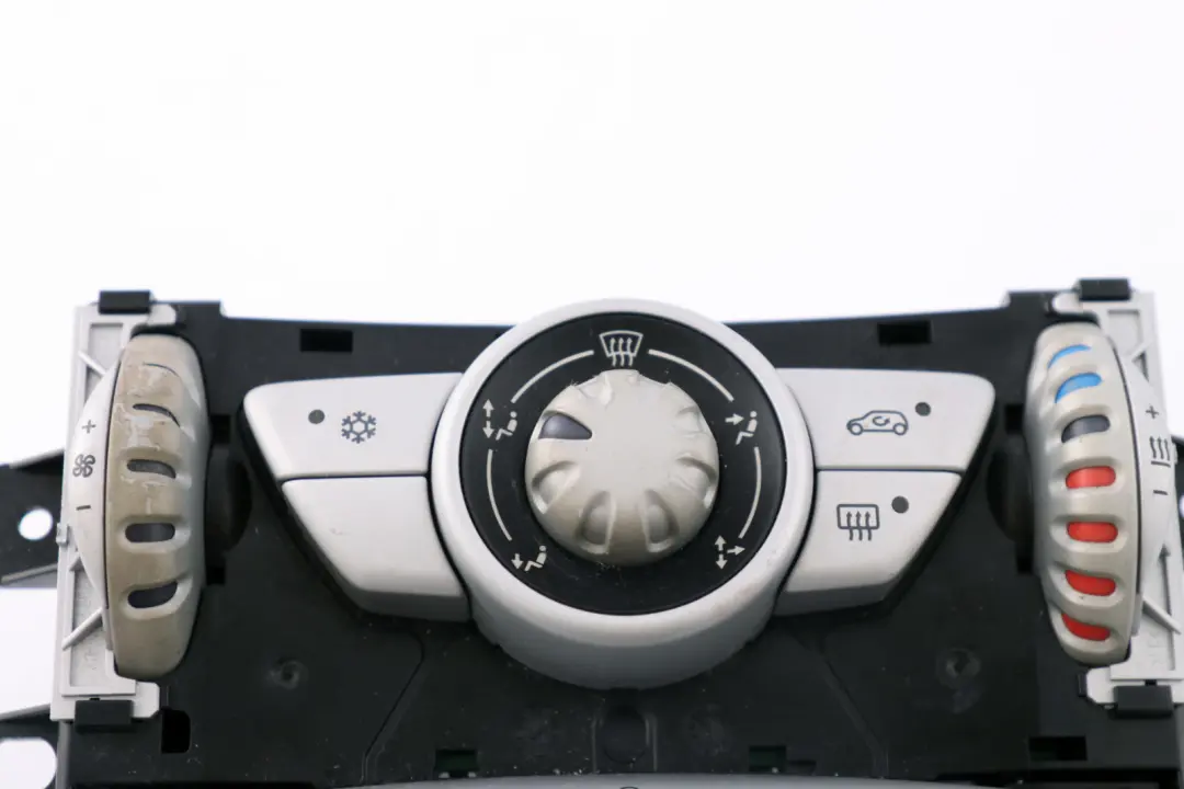 Bedienteil Klimaanlage 3452456 3454854 3442592 für BMW Mini Cooper One R56 mit Teilenummer 69797002 BMW Mini Cooper One R56 Bedienteil Klimaanlage 3452456 3454854 3442592 - SKU 69797002-14 - Teilenummer 69797002