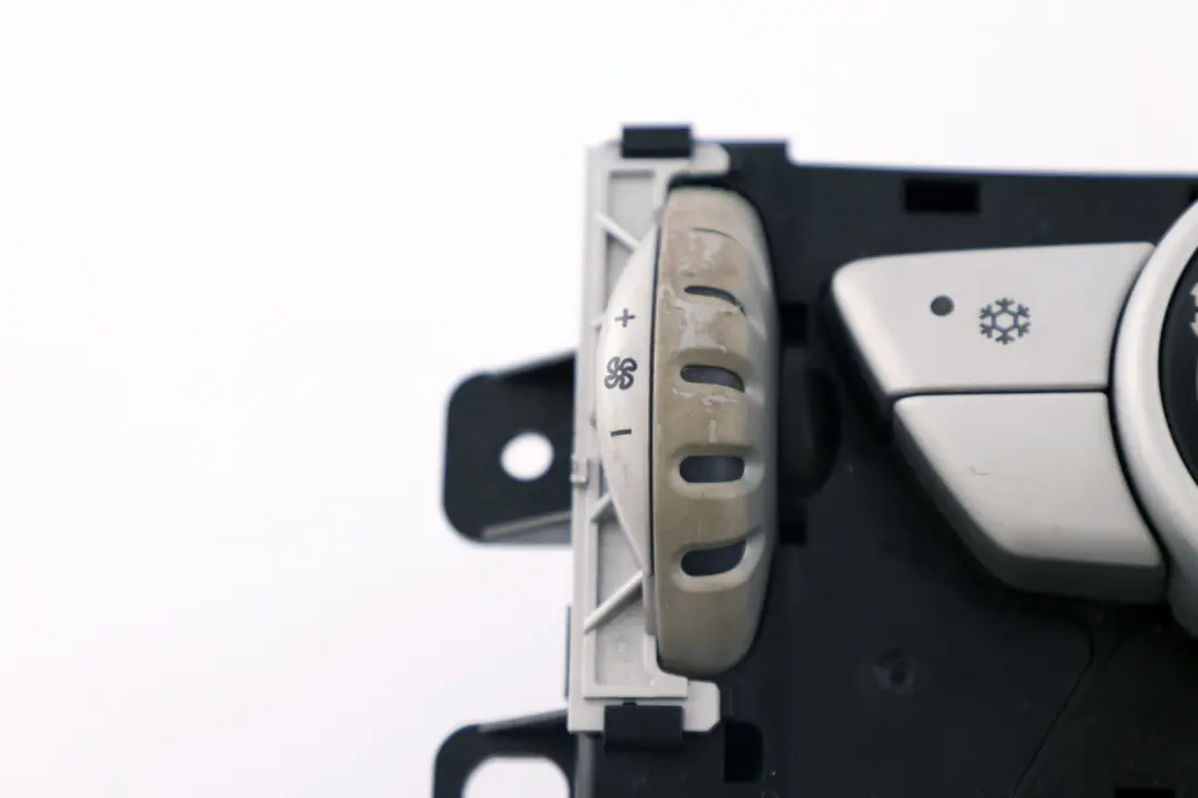 Panel Climatisation 3452456 3454854 3442592 pour Mini Cooper One R56 à propos du numéro de pièce 69797002 Mini Cooper One R56 Panel Climatisation 3452456 3454854 3442592 - SKU 69797002-14 - Numéro de pièce 69797002