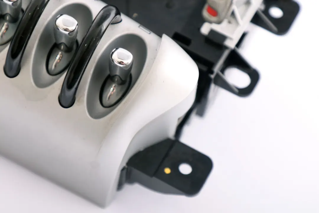 Modue de Interupteurs Climatisation pour Mini Cooper One R56 à propos du numéro de pièce 3454854 Mini Cooper One R56 Modue de Interupteurs Climatisation - SKU 69797002-3 - Numéro de pièce 3454854