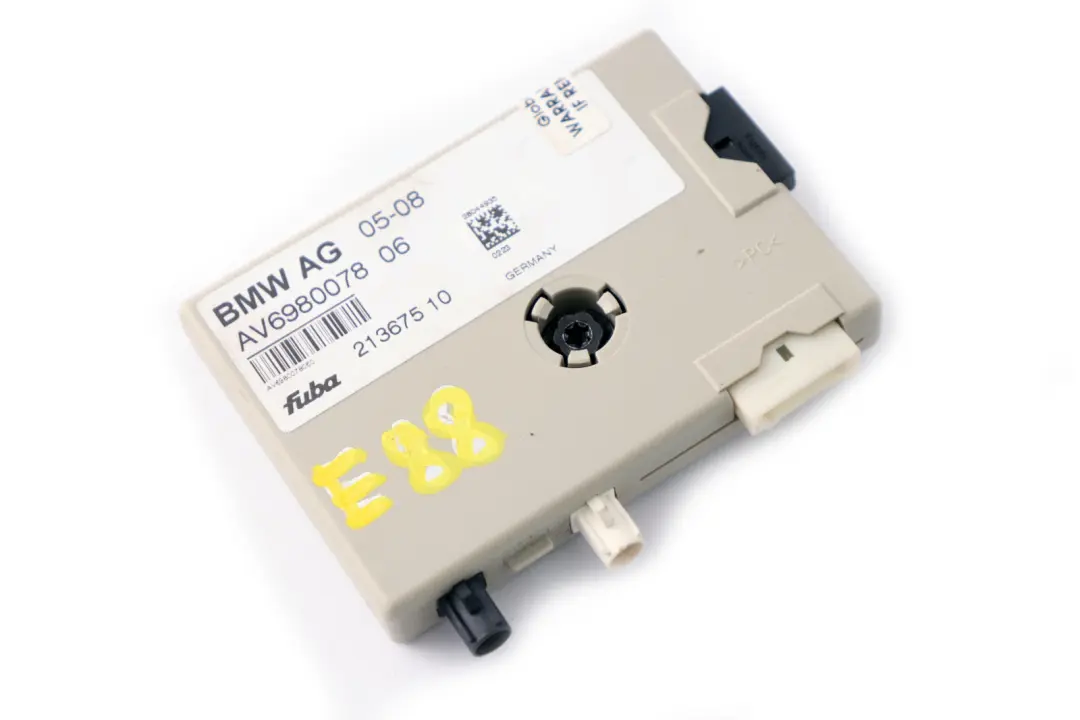 Antenna Amplifier Aerial Diversity Module AMP to BMW E88 with Part number 6980078 BMW E88 Antenna Amplifier Aerial Diversity Module AMP - SKU 6980078 - Part number 6980078