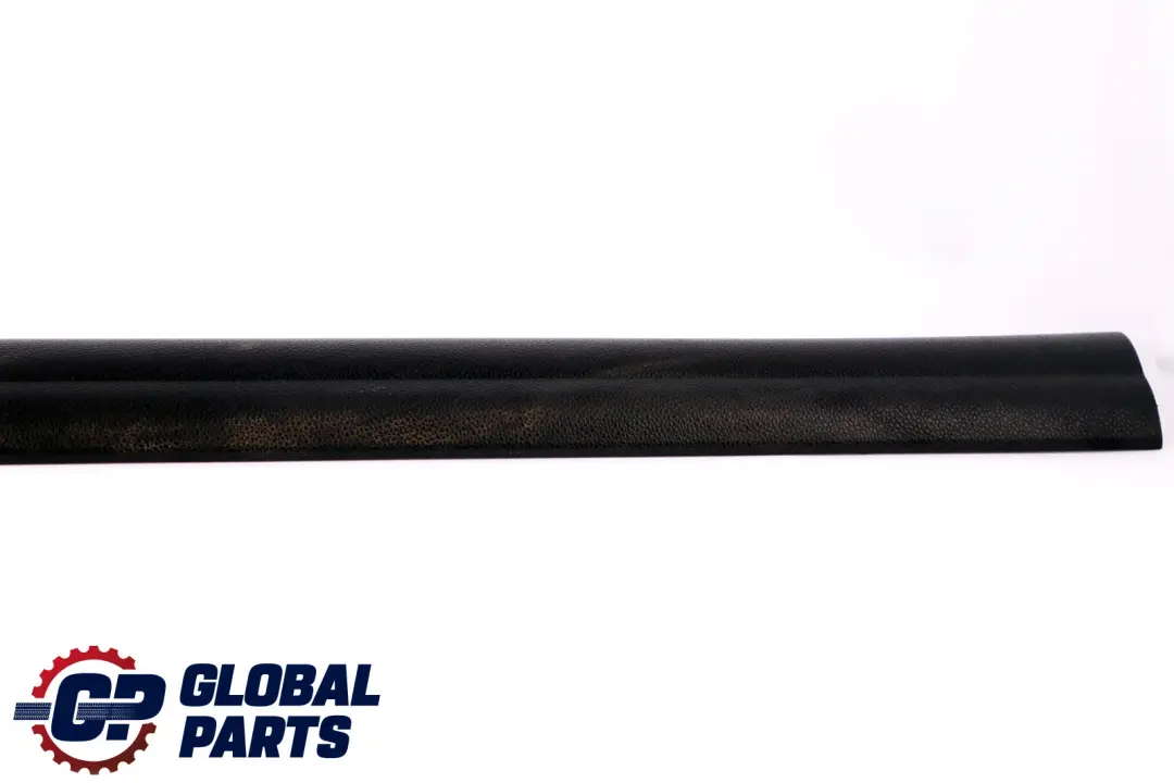 Bande de Couverture Entree devant A Droite pour BMW E81 E82 E88 à propos du numéro de pièce 51476981706 BMW E81 E82 E88 Bande de Couverture Entree devant A Droite - SKU 6981706 - Numéro de pièce 51476981706