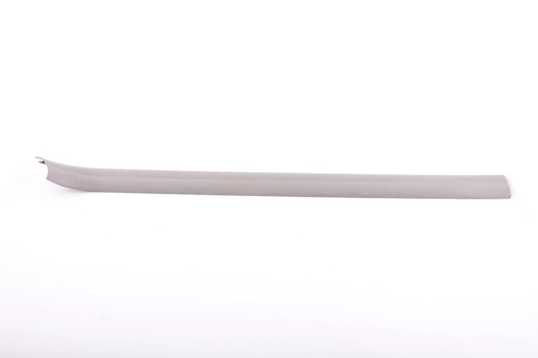 Striscia Copertura Ingresso Interno Destro Grigio per BMW E81 E82 E88 con numero di parte 7058148 BMW E81 E82 E88 Striscia Copertura Ingresso Interno Destro Grigio - SKU 6981708 - Numero di parte 7058148
