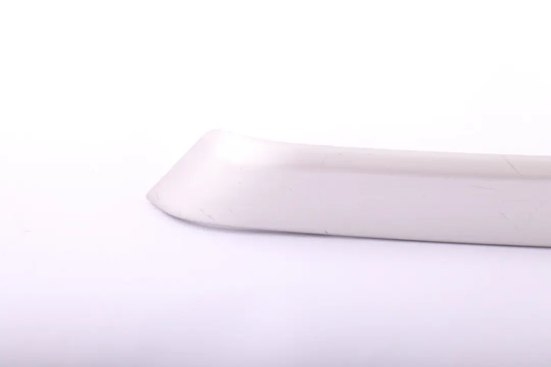 Alluminio Decor Strip Trim Cover Porta posteriore destra per BMW Serie 3 E90 con numero di parte 6982474 BMW Serie 3 E90 Alluminio Decor Strip Trim Cover Porta posteriore destra - SKU 6982474 - Numero di parte 6982474