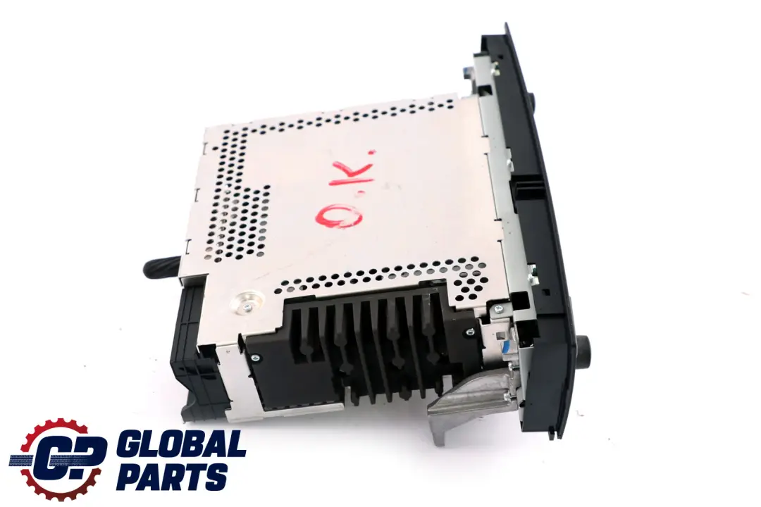 Reihe E90 Radio Professional CD-Spieler für BMW 3 mit Teilenummer 65126983018 BMW 3 Reihe E90 Radio Professional CD-Spieler - SKU 6983018 - Teilenummer 65126983018