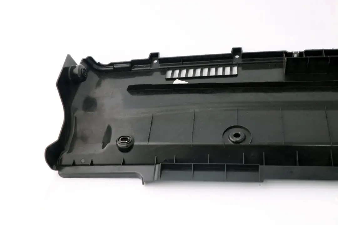 Obudowa osłona ściany grodziowej do BMW E88 Cabrio o numerze 6983118 BMW E88 Cabrio Obudowa osłona ściany grodziowej - SKU 6983118 - Numer Części 6983118