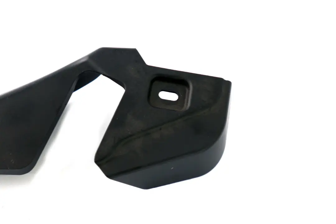 Coperchio Bulkhead Cintura Reel Sinistra Antracite Black N/S per BMW E88 con numero di parte 6983122 BMW E88 Coperchio Bulkhead Cintura Reel Sinistra Antracite Black N/S - SKU 6983121 - Numero di parte 6983122