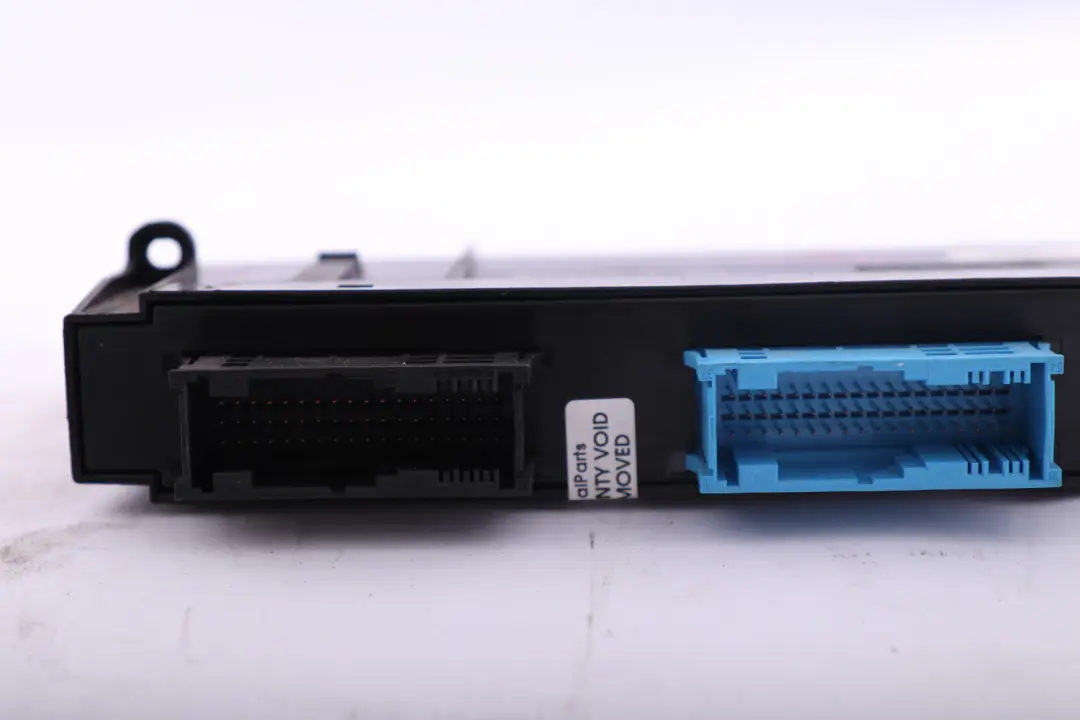 ECU Centralina Elettrica Carrozzeria Centralina Modulo H1 per BMW E90 con numero di parte 6983302 BMW E90 ECU Centralina Elettrica Carrozzeria Centralina Modulo H1 - SKU 6983302 - Numero di parte 6983302