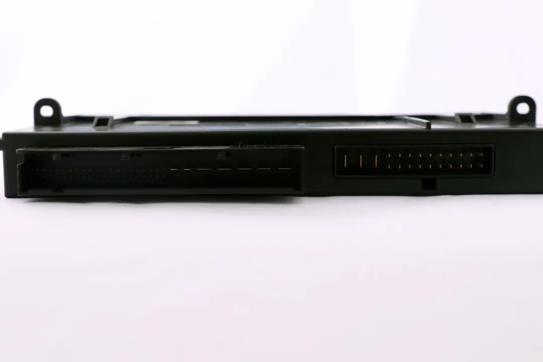 Moduł Sterownik Komfortu L2 do BMW E87 o numerze 6983305 BMW E87 Moduł Sterownik Komfortu L2 - SKU 6983305 - Numer Części 6983305