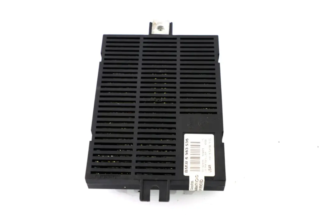 Modulo unità di controllo luci LCM LM E6X MAN. LWR Lear per BMW E60 con numero di parte 6983536 BMW E60 Modulo unità di controllo luci LCM LM E6X MAN. LWR Lear - SKU 6983536 - Numero di parte 6983536