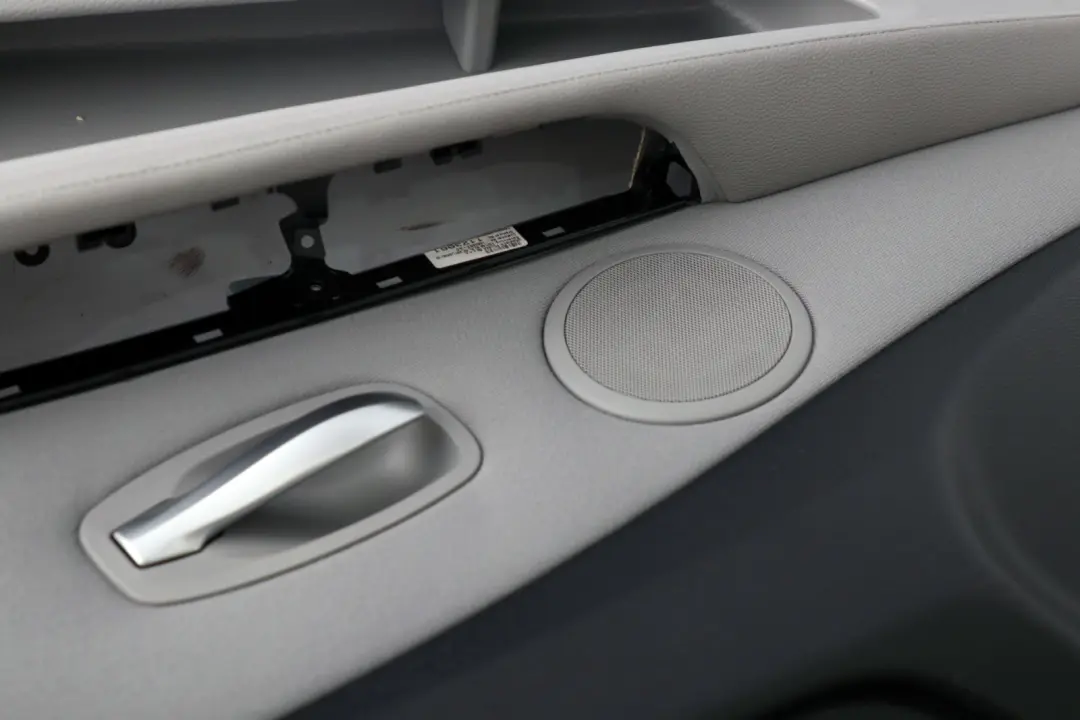 BMW 5 er E60 E61 LCI Front Right Door O/S Card Trim Panel Grey Cloth - SKU 6983554 - Teilenummer 6983554