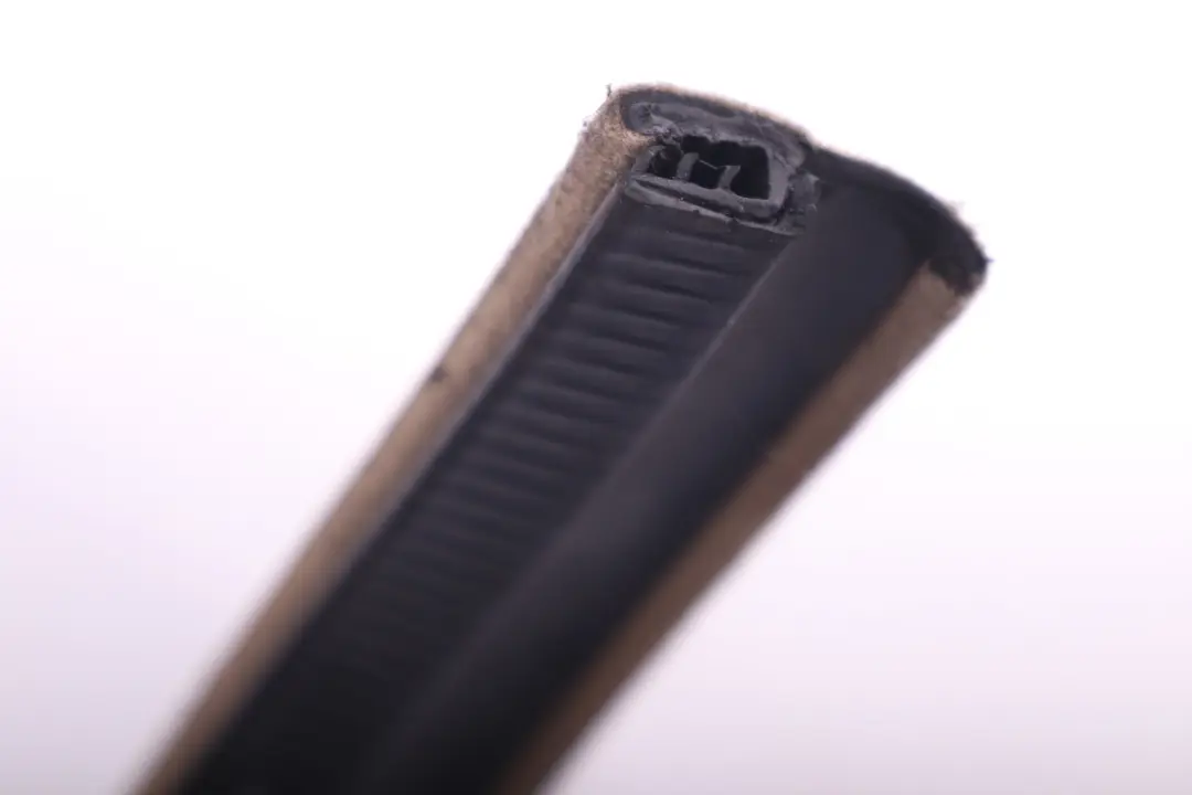 E93LCI Sealing Lip Seal Gasket Top Cream Beige to BMW 3 Series E93 with Part number 6983933 BMW 3 Series E93 E93LCI Sealing Lip Seal Gasket Top Cream Beige - SKU 6983933 - Part number 6983933