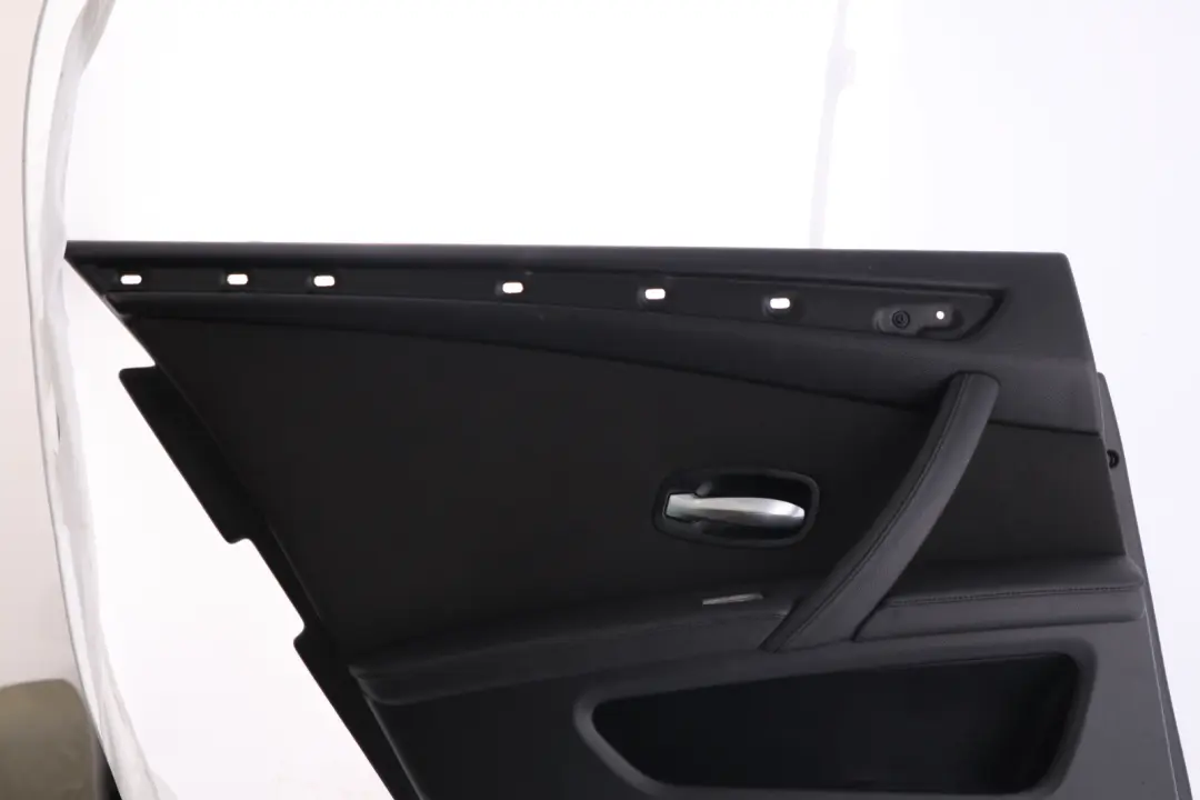 BMW E60 E61 Boczek tapicerka drzwi lewa lewy tył - SKU 6984355 - Numer Części 6984355